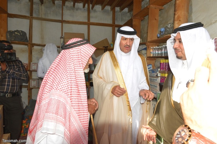 زيارة سمو الأمير سلطان بن سلمان رئيس هيئة السياحة والأثار لمحافظة تنومة 86